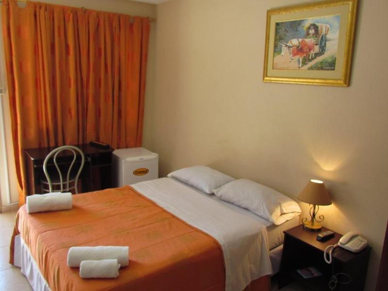 Hostal Casa Suiza Asuncion Ngoại thất bức ảnh