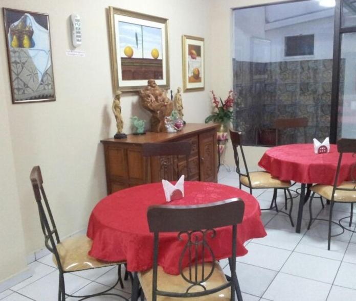 Hostal Casa Suiza Asuncion Ngoại thất bức ảnh